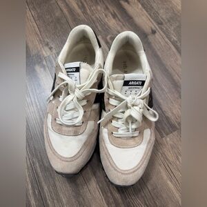 Axel Arigato Genesis Snickers